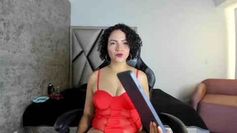 isabella_rosssi1 online show from 09.30.25