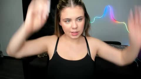 isabellabler online show from 10.16.25