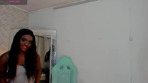 Snapshot of isabellabroms21 chatting on 09.12.25 v online show from 09.12.25