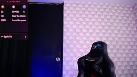 Snapshot of isabellamoutt chatting on 02.10.25 Isabella Mout online show from 02.10.25