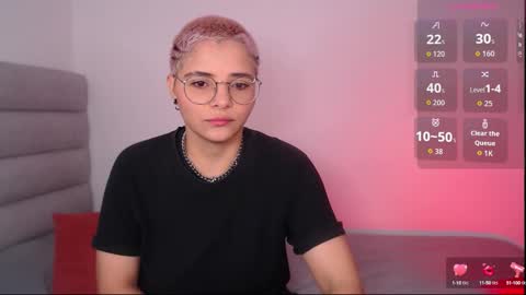 Snapshot of isabellamoutt chatting on 09.14.25 Isabella Mout online show from 09.14.25