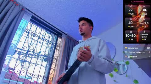 Snapshot of issac_james chatting on 01.21.25 Issac online show from 01.21.25