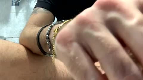 Snapshot of italianbigcock91 chatting on 02.22.25 italianbigcock91 online show from 02.22.25