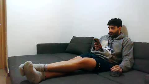 Snapshot of italianboybcn chatting on 01.01.25 italianboybcn online show from 01.01.25