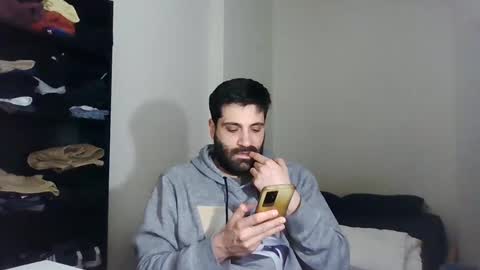 Snapshot of italianboybcn chatting on 01.22.25 italianboybcn online show from 01.22.25