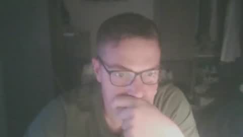 Snapshot of italianslavexoxo chatting on 10.18.25 S online show from 10.18.25