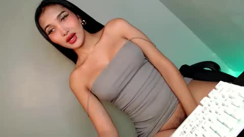 Bella online show from 01.07.25