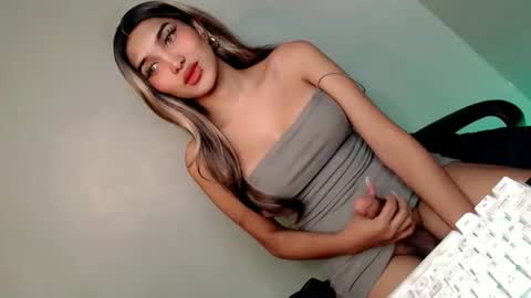 Bella online show from 01.14.25