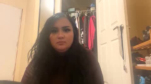 Snapshot of itsmissclingy chatting on 10.28.25 itsmissclingy online show from 10.28.25