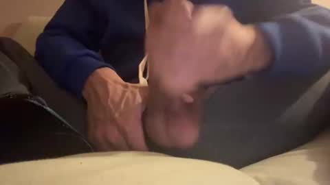 Snapshot of iuuuf2 chatting on 12.15.24 Iuuuf2 or Samel online show from 12.15.24