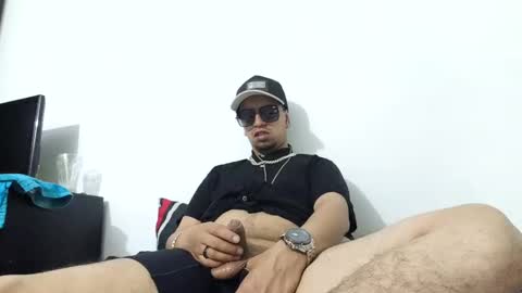 Snapshot of ivanfpc93 chatting on 10.11.25 ivanfpc93 online show from 10.11.25