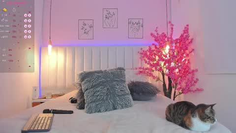 Snapshot of ivy___collins chatting on 03.01.25 maria online show from 03.01.25