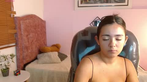 Snapshot of ivy_gail chatting on 02.20.25  IVY online show from 02.20.25