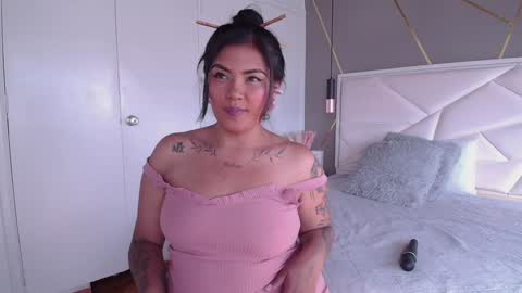 Snapshot of ivy_soul chatting on 01.22.25 IVY online show from 01.22.25