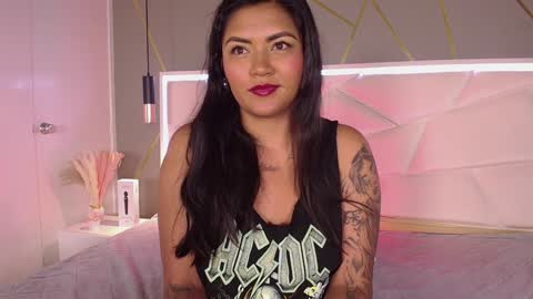 Snapshot of ivy_soul chatting on 02.06.25 IVY online show from 02.06.25