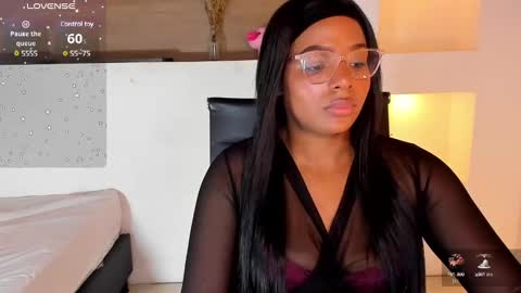 Snapshot of ivybliss8 chatting on 01.15.25 i v y  b l i s s online show from 01.15.25