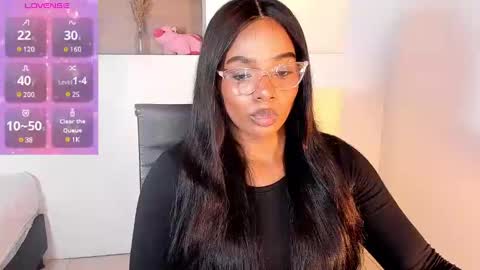 Snapshot of ivybliss8 chatting on 02.07.25 i v y  b l i s s online show from 02.07.25