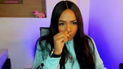 Snapshot of ivybliss8 chatting on 02.14.25 i v y  b l i s s online show from 02.14.25