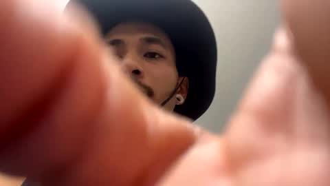 Snapshot of j0nnyk1ng chatting on 03.05.25 Mugen online show from 03.05.25