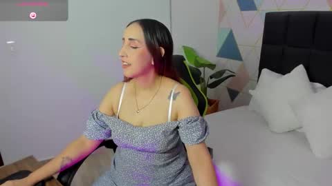 Snapshot of jadde13 chatting on 10.01.25 Jadde online show from 10.01.25