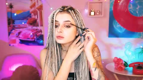 Snapshot of jade_castle chatting on 12.20.24 jade_castle online show from 12.20.24