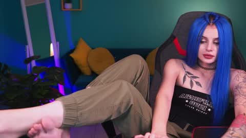 Snapshot of jade_castle chatting on 01.24.25 jade_castle online show from 01.24.25