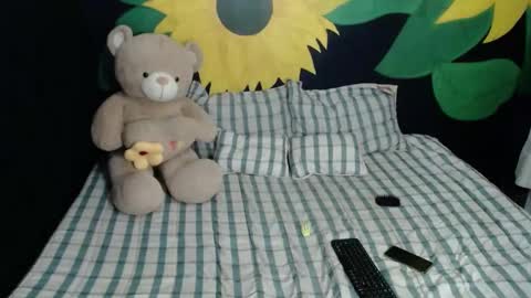 jade_scarlett1 online show from 02.01.25