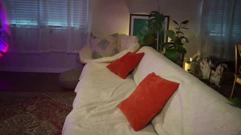 Jade online show from 02.22.25