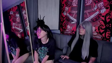 Snapshot of jadeykhada chatting on 10.26.25 Jade Khada online show from 10.26.25