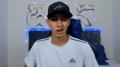 Snapshot of jake_shadow14 chatting on 12.12.24 Hi guys im new 3 online show from 12.12.24