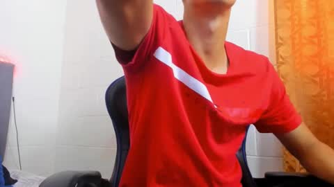 Snapshot of jake_shadow14 chatting on 02.05.25 Hi guys im new 3 online show from 02.05.25