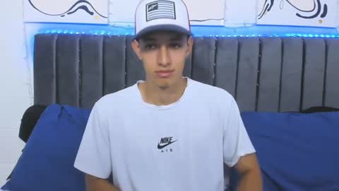 Snapshot of jake_shadow14 chatting on 02.07.25 Hi guys im new 3 online show from 02.07.25