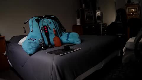 Snapshot of jamesbondage_0069 chatting on 10.26.25 James Bondage online show from 10.26.25