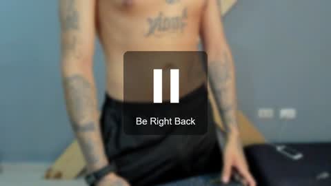 Snapshot of jamesinked_ chatting on 12.11.24 Jamesinked online show from 12.11.24