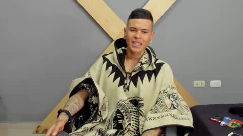 Snapshot of jamesinked_ chatting on 12.19.24 Jamesinked online show from 12.19.24