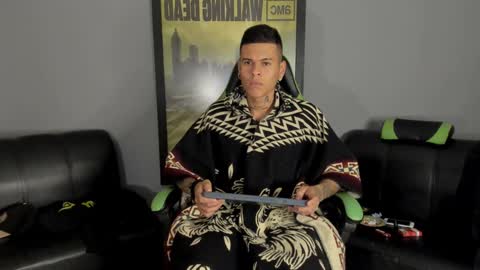 Snapshot of jamesinked_ chatting on 12.23.24 Jamesinked online show from 12.23.24