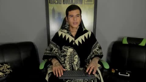 Snapshot of jamesinked_ chatting on 03.07.25 Jamesinked online show from 03.07.25