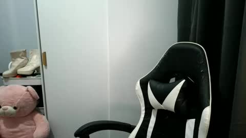 Snapshot of jane_bratxxx chatting on 11.10.25 YOUR LOVELY JANE online show from 11.10.25