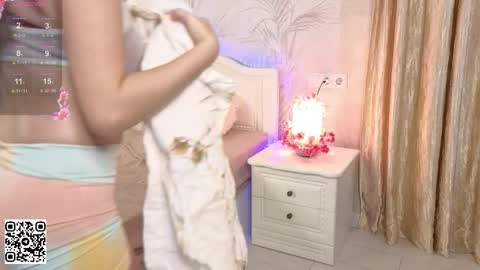 Snapshot of janepuff chatting on 10.31.25 janepuff online show from 10.31.25