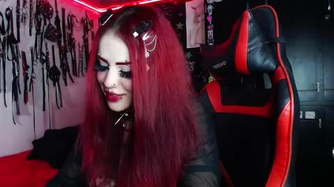 Snapshot of janna_ink chatting on 12.27.24 online show from 12.27.24