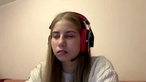 Snapshot of jannetcasado chatting on 10.29.25 jannetcasado online show from 10.29.25