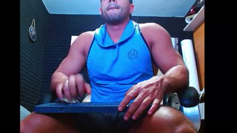 Snapshot of jarod131675 chatting on 10.22.25 jarod online show from 10.22.25