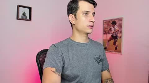 Snapshot of jayalvarrez_ chatting on 01.16.25 Jay Alvarrez online show from 01.16.25