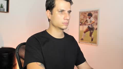 Snapshot of jayalvarrez_ chatting on 01.28.25 Jay Alvarrez online show from 01.28.25