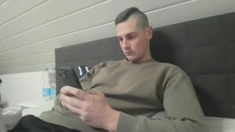 Snapshot of jayfex97 chatting on 10.27.25 jayfex97 online show from 10.27.25