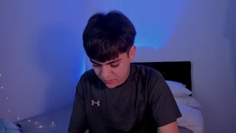 Snapshot of jaythomax chatting on 01.09.25 jaythomax online show from 01.09.25