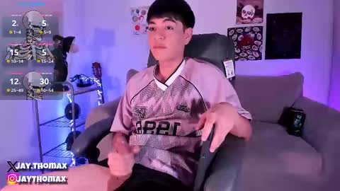 Snapshot of jaythomax chatting on 02.21.25 jaythomax online show from 02.21.25