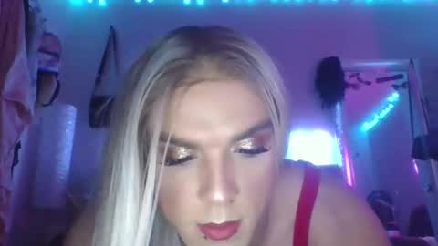 Snapshot of jazzydiamonds417 chatting on 10.31.25 jazzydiamonds417 online show from 10.31.25