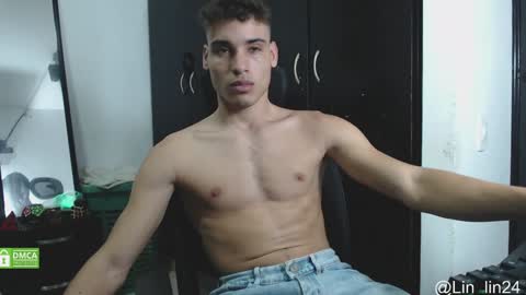 Snapshot of jbunny03 chatting on 12.18.24 Lin online show from 12.18.24