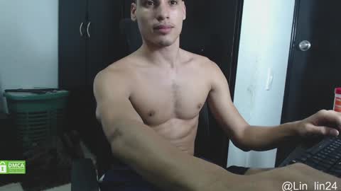 Snapshot of jbunny03 chatting on 12.23.24 Lin online show from 12.23.24